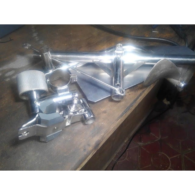 Máy tẩy mối hàn inox