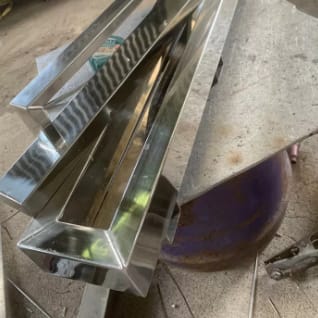 Máy tẩy mối hàn inox